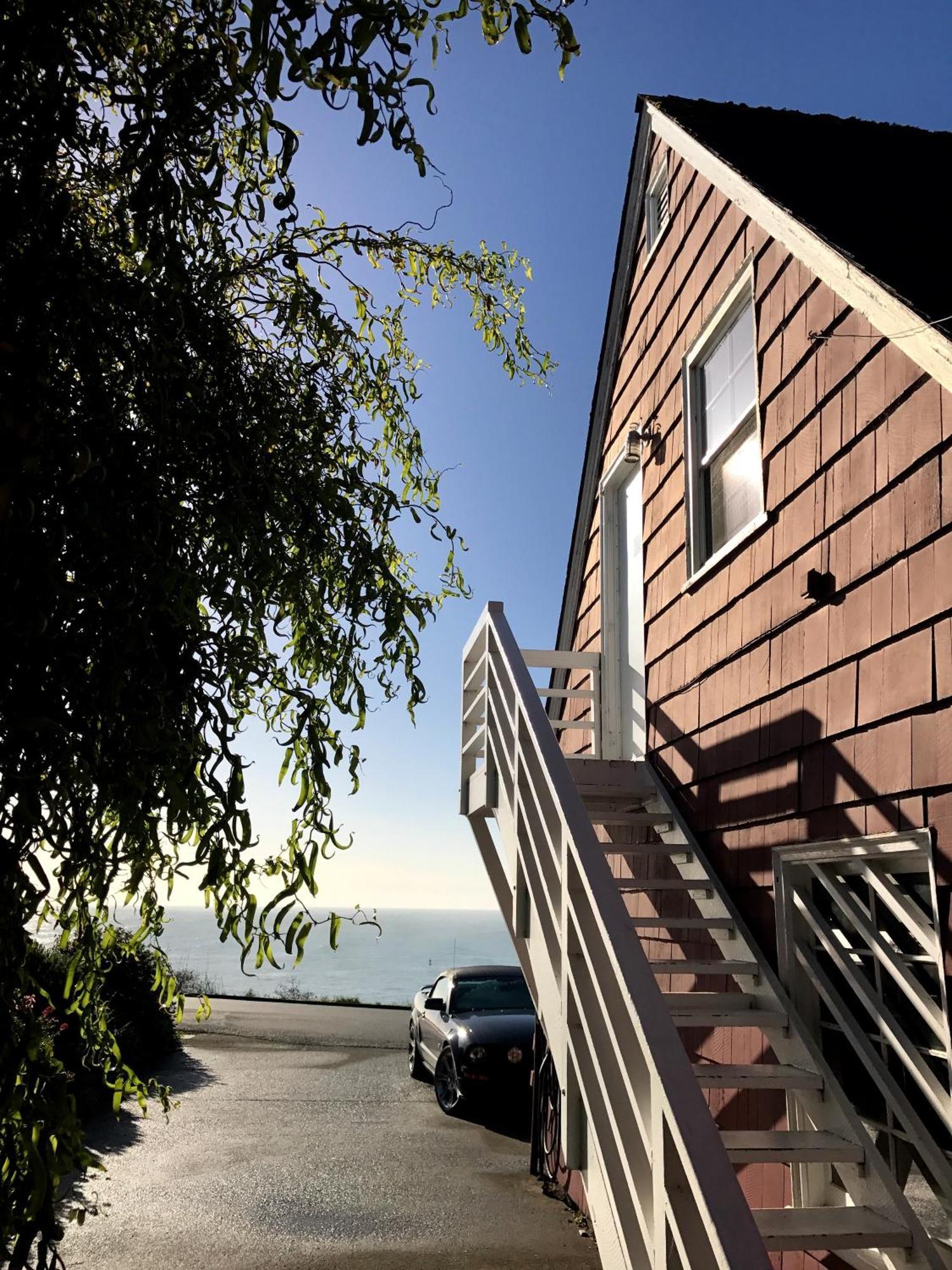 Trinidad Bay Bed And Breakfast Hotel Bagian luar foto