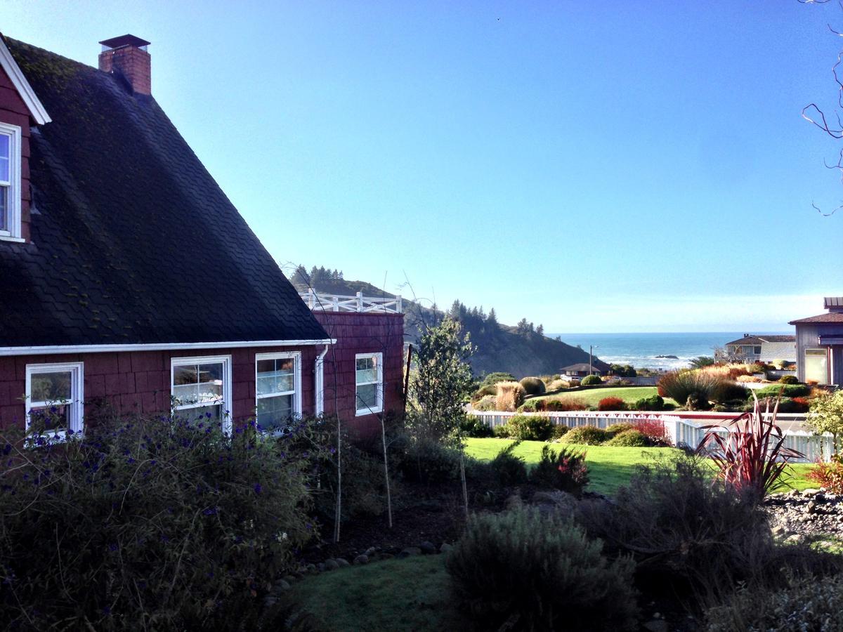 Trinidad Bay Bed And Breakfast Hotel Bagian luar foto